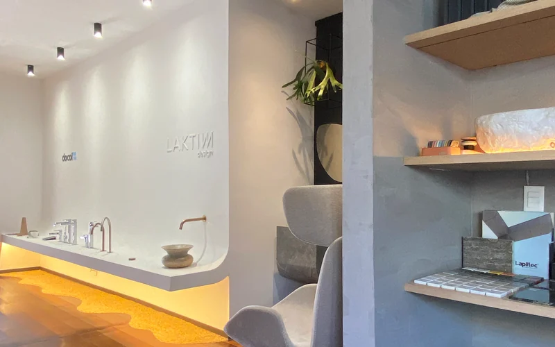 Amostras no showroom da Laktim