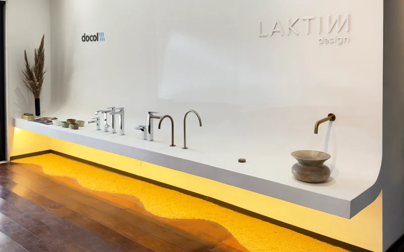 Bancada do showroom da Laktim